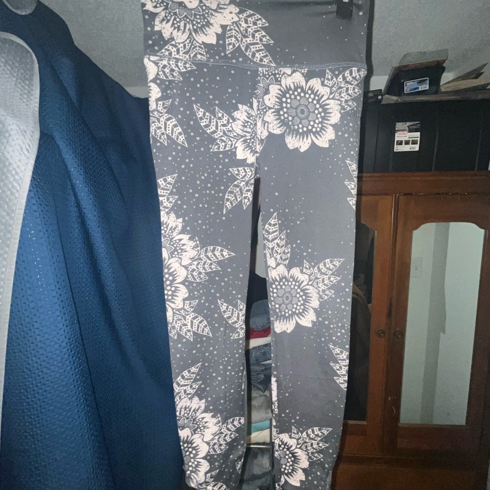 Floral Gray Leggings